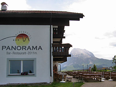 Restaurant Panorama op 2011m