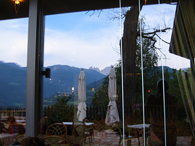 De prijzen, de bediening en het fantastische uitzicht maken hotel/restaurant Feldthurnerhof tot een echte aanrader.