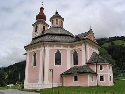 Dreifaltigkeitskirche in Strassen