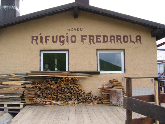 Rifugio Fredarola (2400m)
