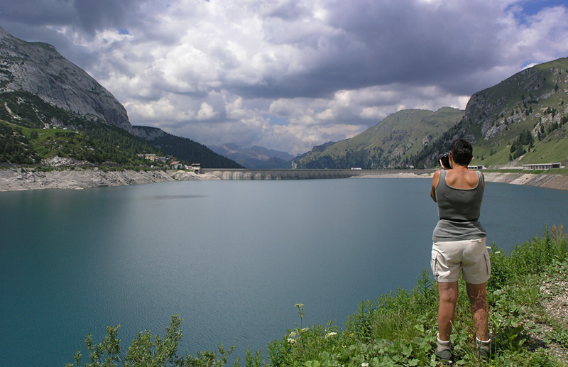 Ook aan de andere kant van het Lago di Fedaia maken we nog een aantal foto's.