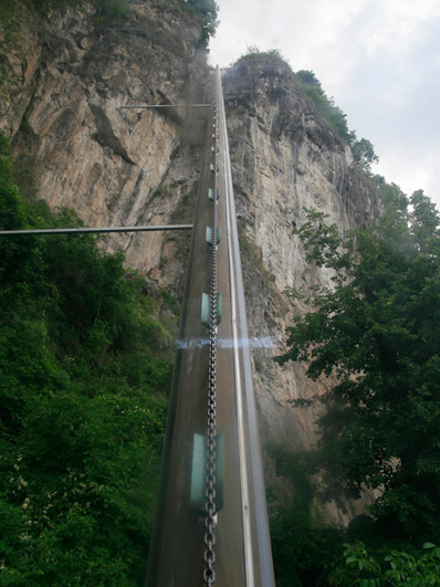 Met de Schrägbahn worden de 150 hoogtemeters snel tussen de parkeerplaats en de burcht overbrugd. Hoewel ...?